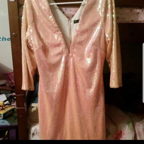 Dress - Picture 2 of 2